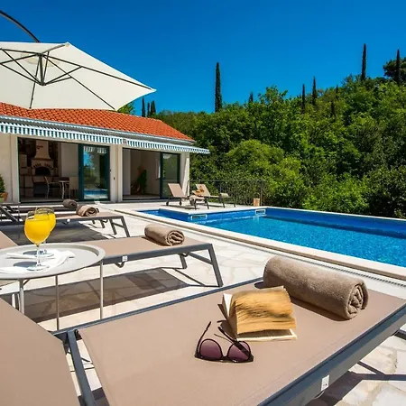 فيلة Konavoski Miri Gruda