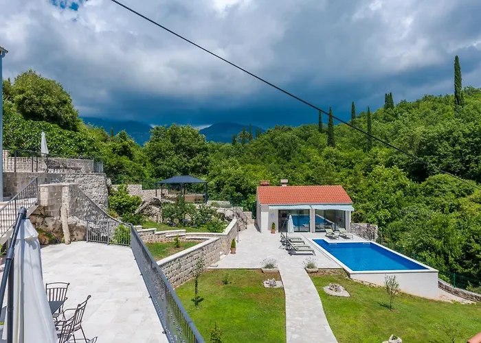 빌라 Konavoski Miri